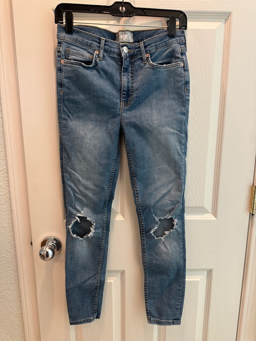 Free People Distressed Skinny Jeans in Medium Blue
